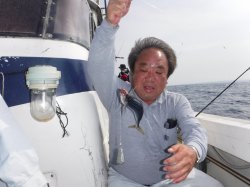 �����g�E�F���̊F����ɍ]���ɂ�